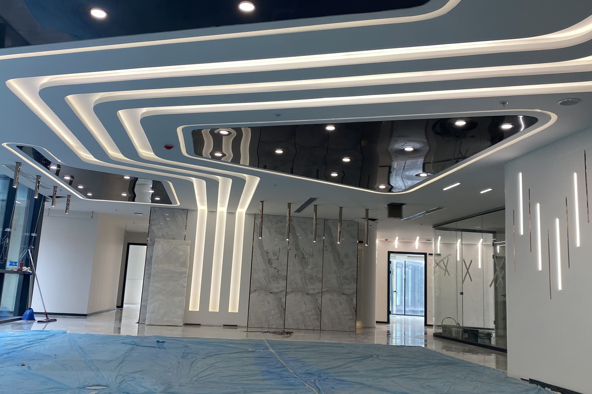 Salon için modern asma tavan modelleri